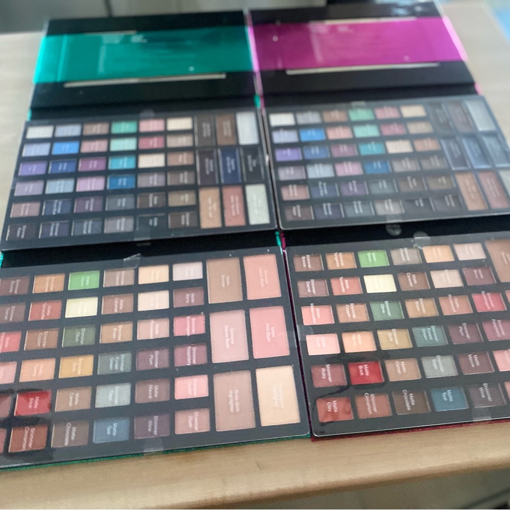 2 Makeup Pallets